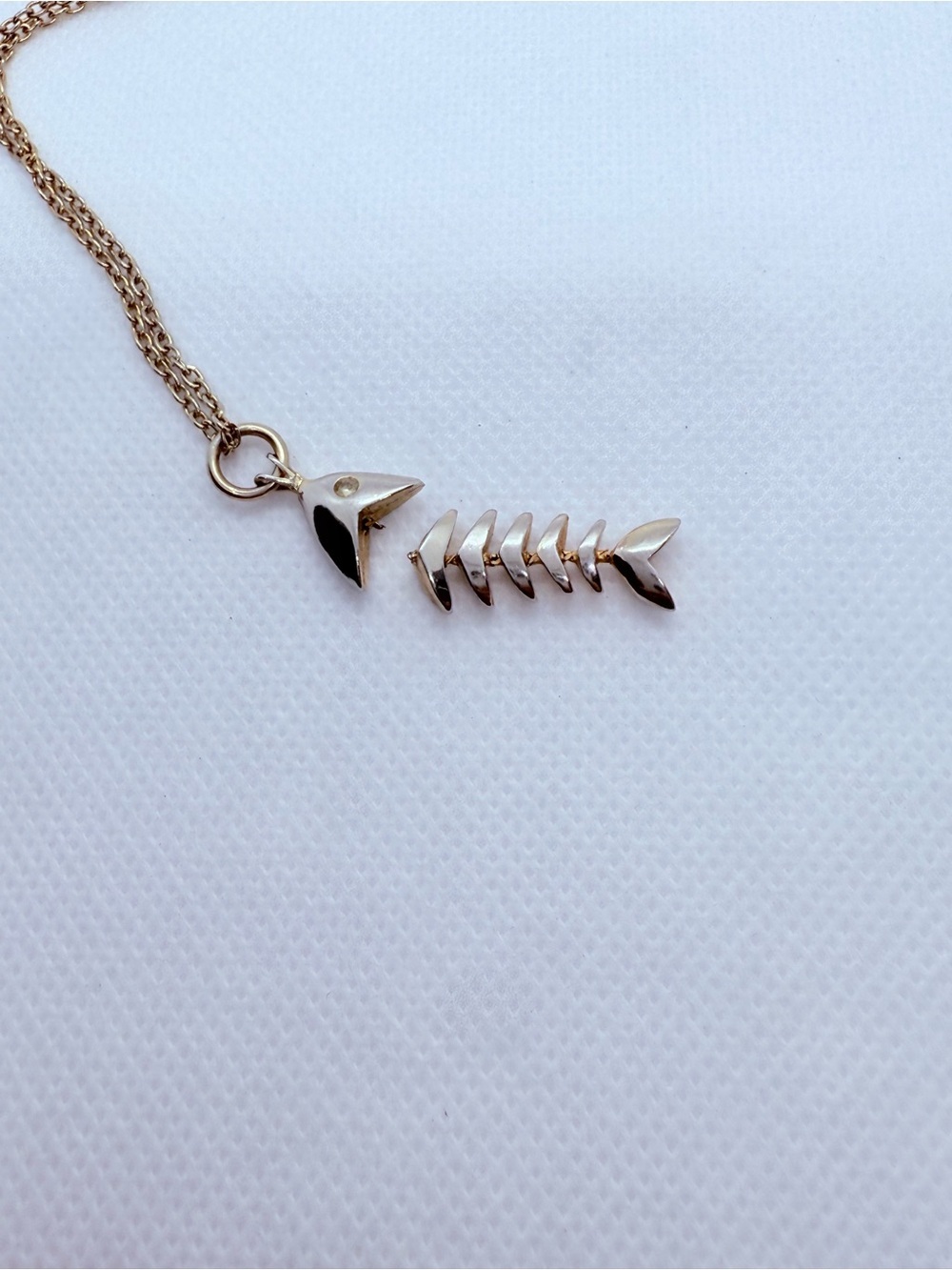 Gold Fishbone Pendant Necklace - Women Jewelry Can you fix it?